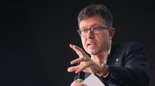Dario Nardella, assalto alle case dei fiorentini: cosa ha deciso