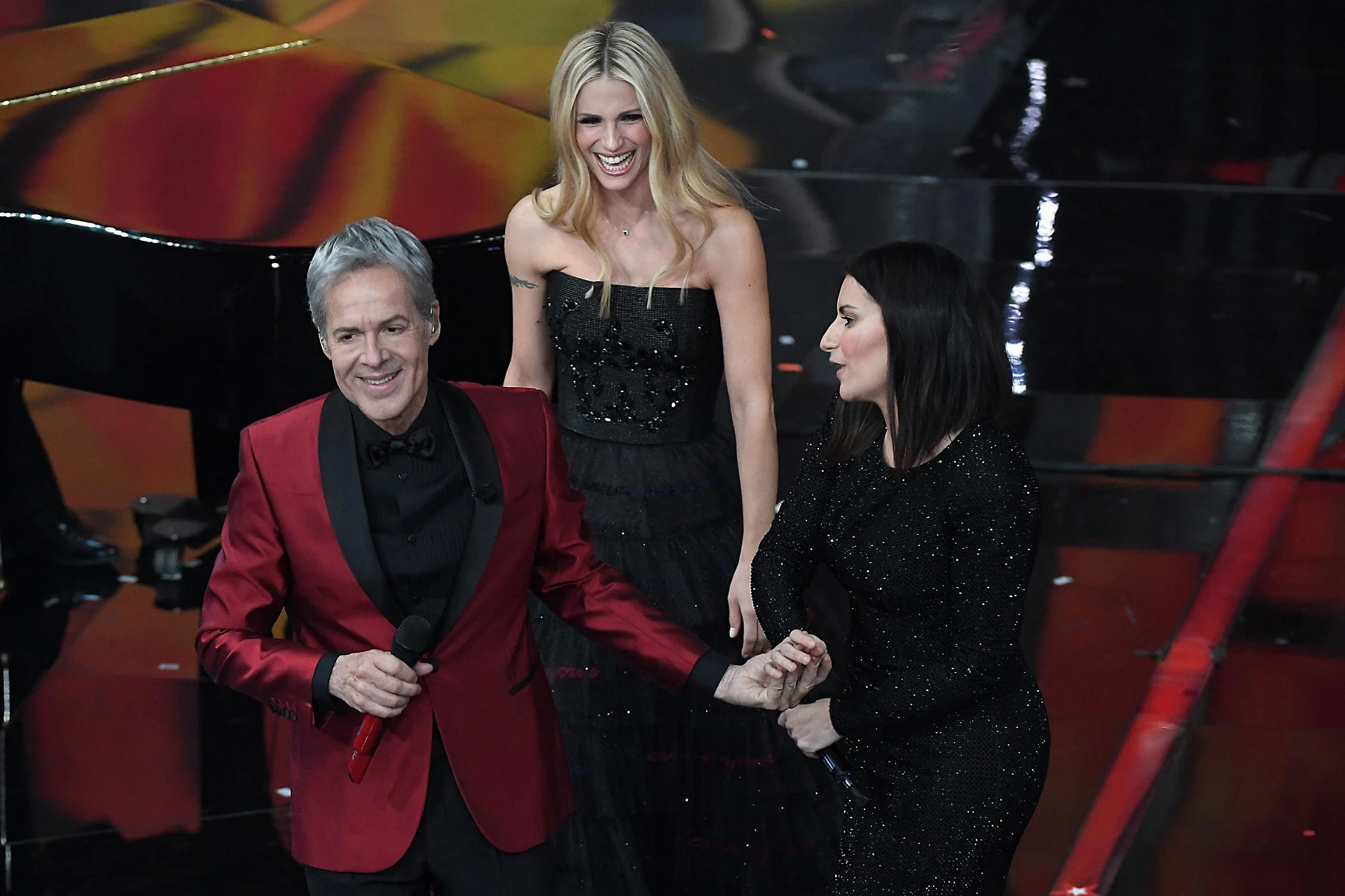Sanremo 2018, ascolti e share: sorpresa, Claudio Baglioni non batte Carlo Conti