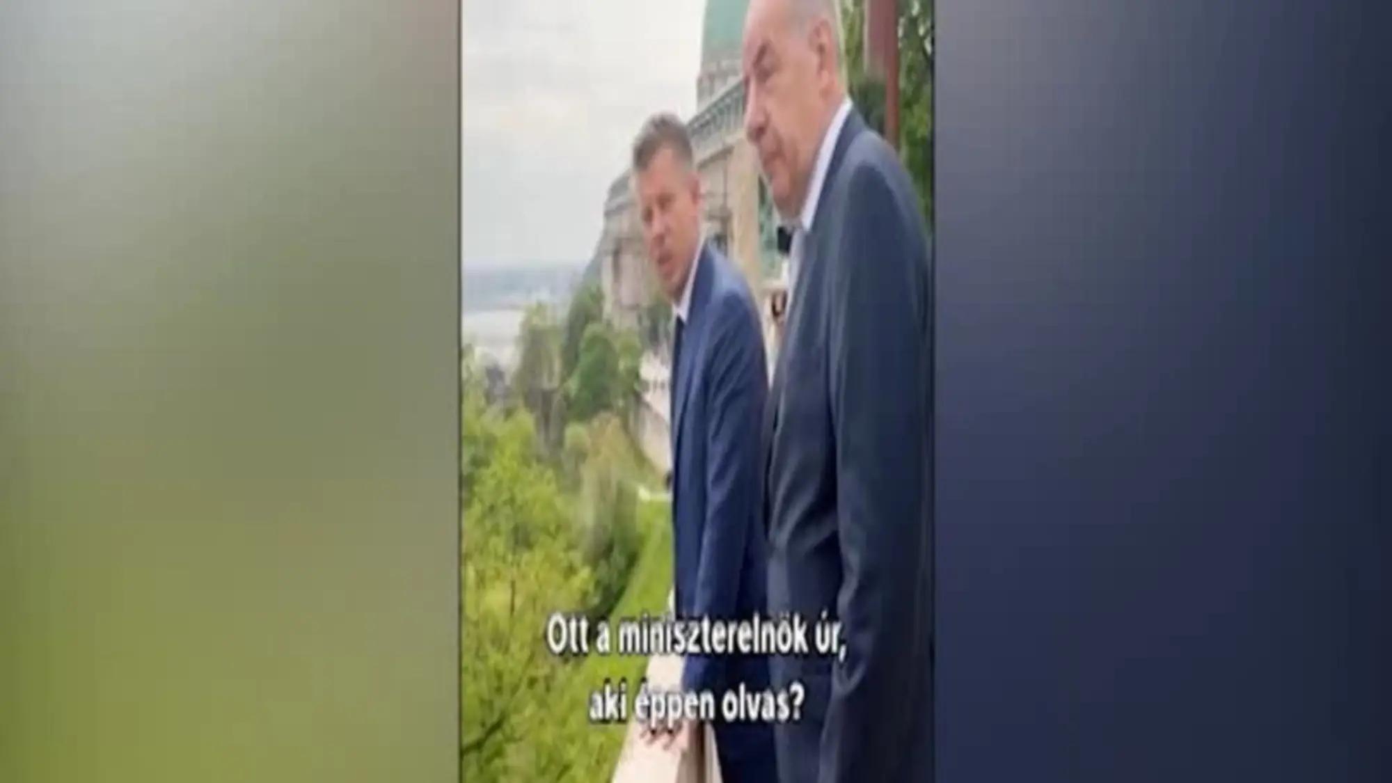 Magyar scorge Orbán sul balcone: "È una scena da film"