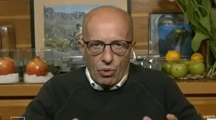 Alessandro Sallusti ne ha per tutti: "Conte è un premier morto e Renzi fa parte di quei maghi e giocolieri responsabili di questo disastro"