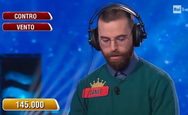 L'Eredità, bufera su Marco Liorni e Danilo: "Avellino è più a est di Forlì?"