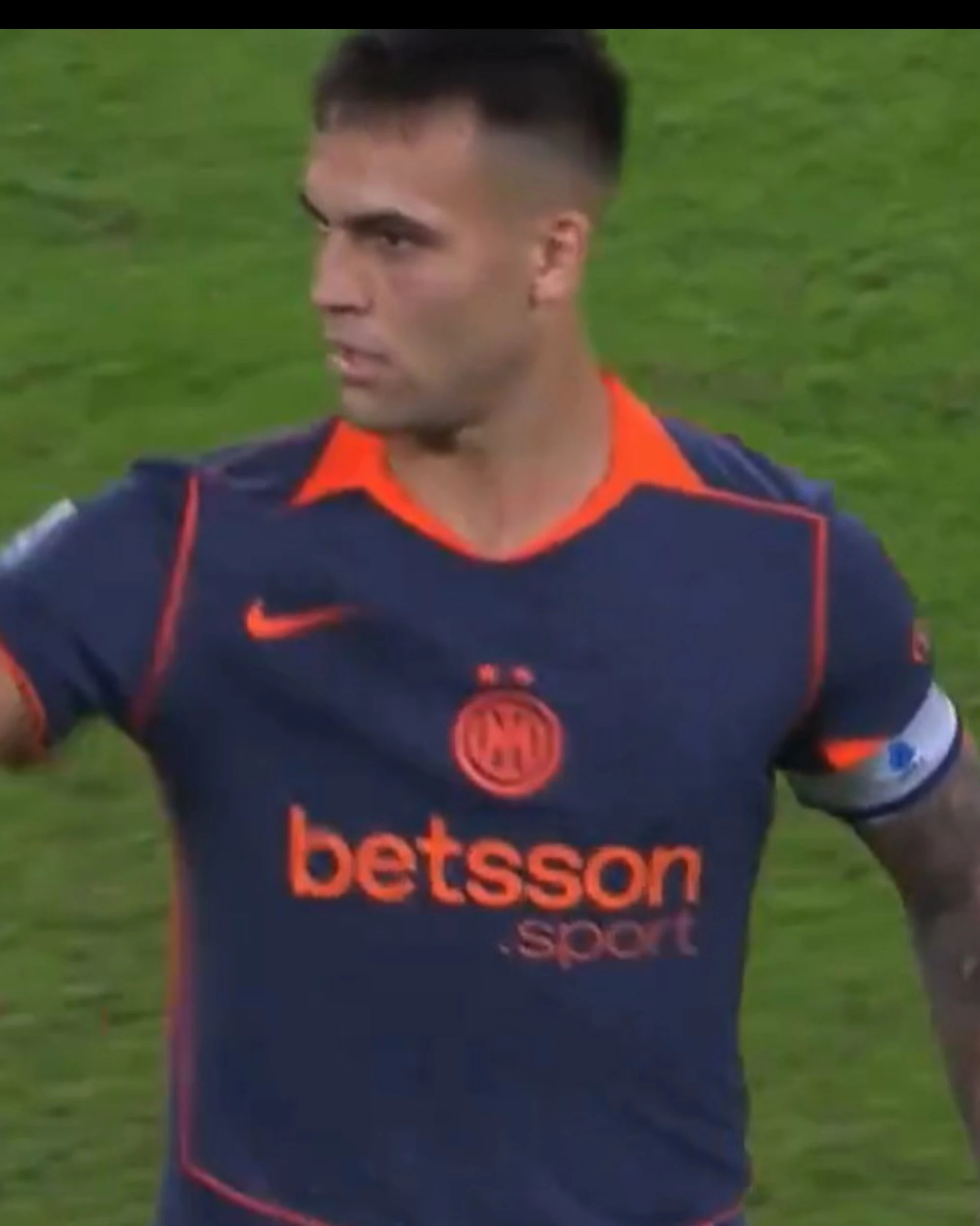 Antonio Conte contro Lautaro, insulti e gestacci: Napoli-Inter, scena incredibile