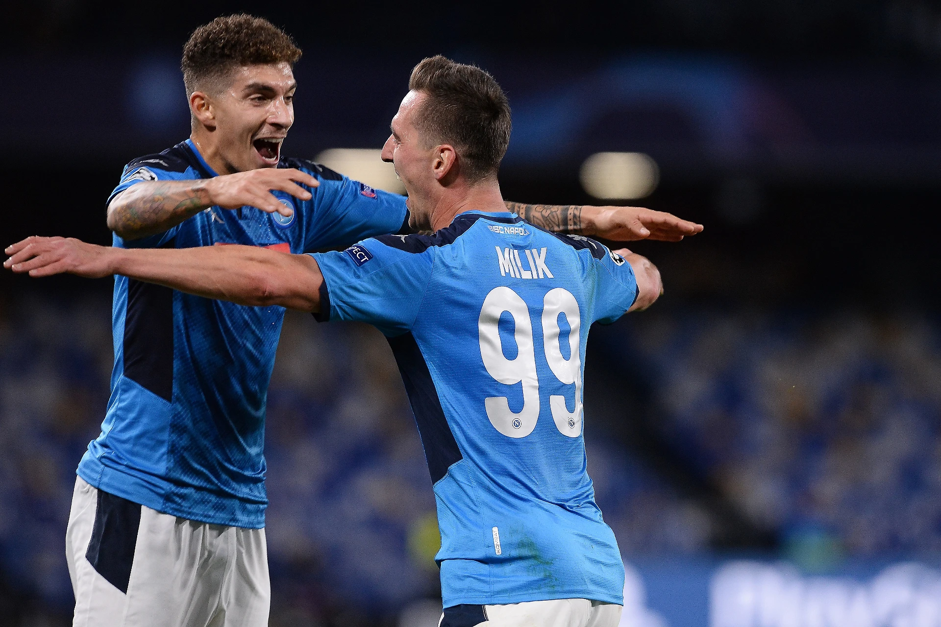 Champions League, il Napoli cala il poker con il Genk e vola agli ottavi con un super Milik