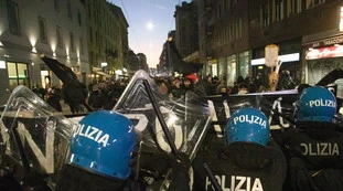 Anarchici, "vi mutileremo a colpi di esplosivo": la minaccia choc