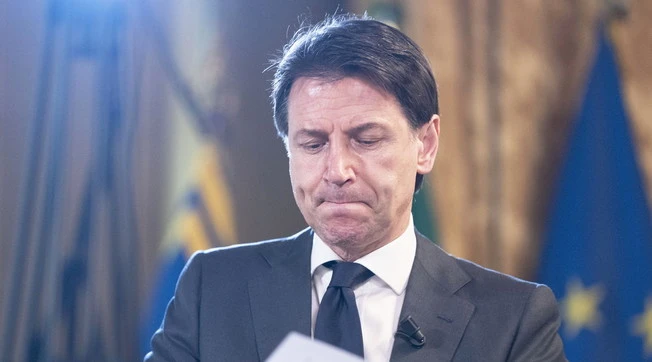 Coronavirus, Giuseppe Conte verso la proroga dello stato d'emergenza fino al 31 dicembre: così prende "pieni poteri"