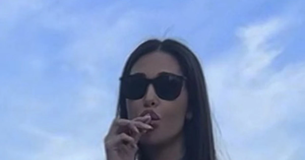 Belen Rodriguez? Arriva la primavera e lei... in strada così