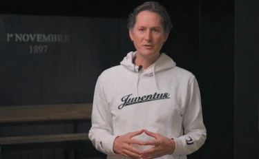 Dai giornali alla Juve: Elkann è nel pallone e prova a salvarsi con un video in tuta