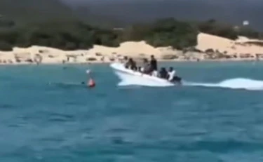 Sardegna, 17enne travolta dal barchino di migranti: spunta il video-choc