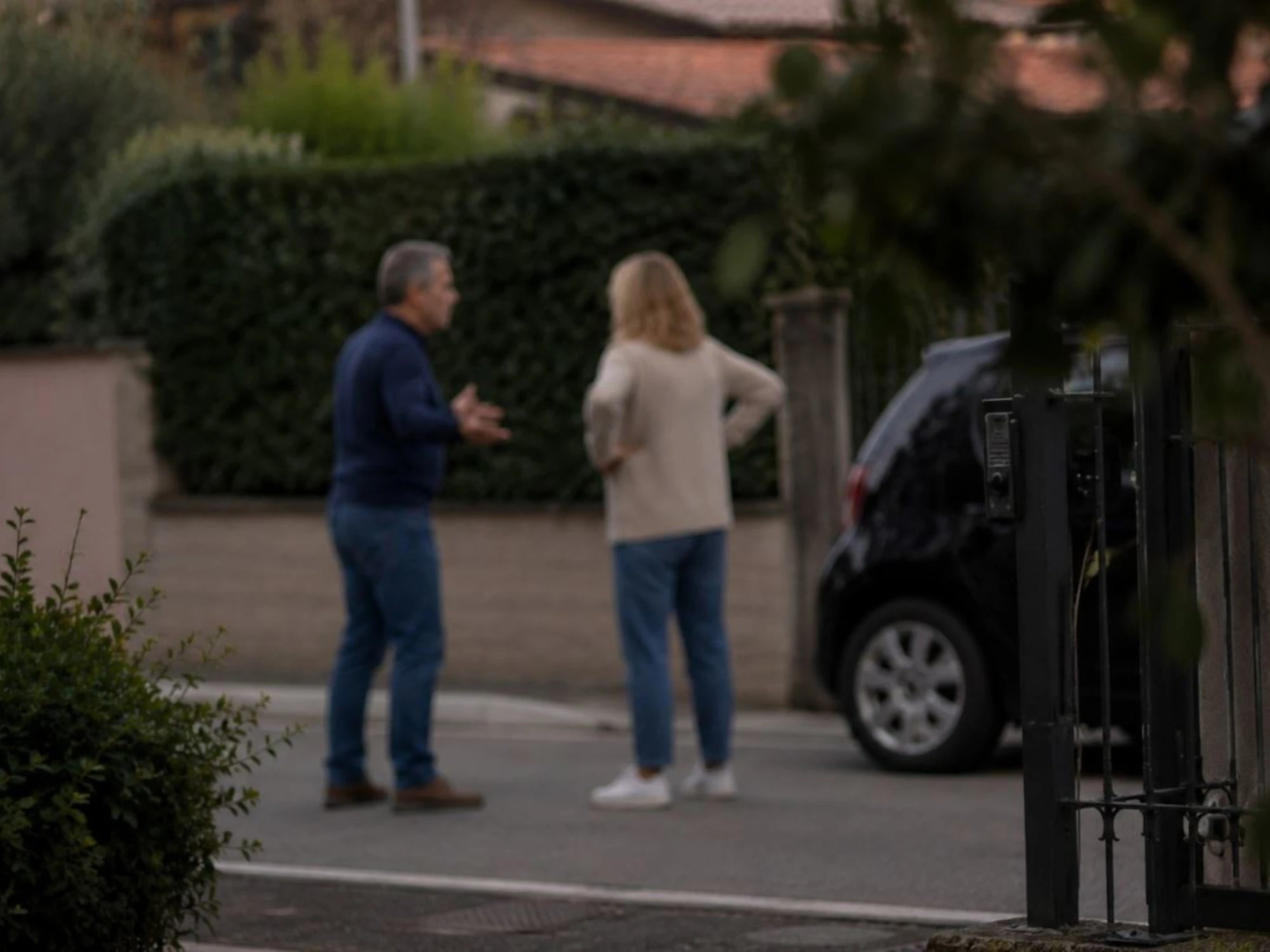 "Investimi con l'auto e dividiamo i soldi": lei si rifiuta, finisce malissimo