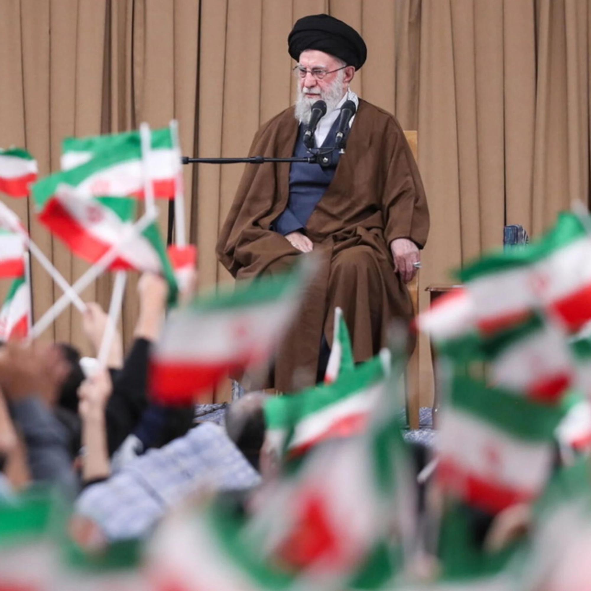 Gli scienziati iraniani prendono lezioni di nucleare dal Cremlino