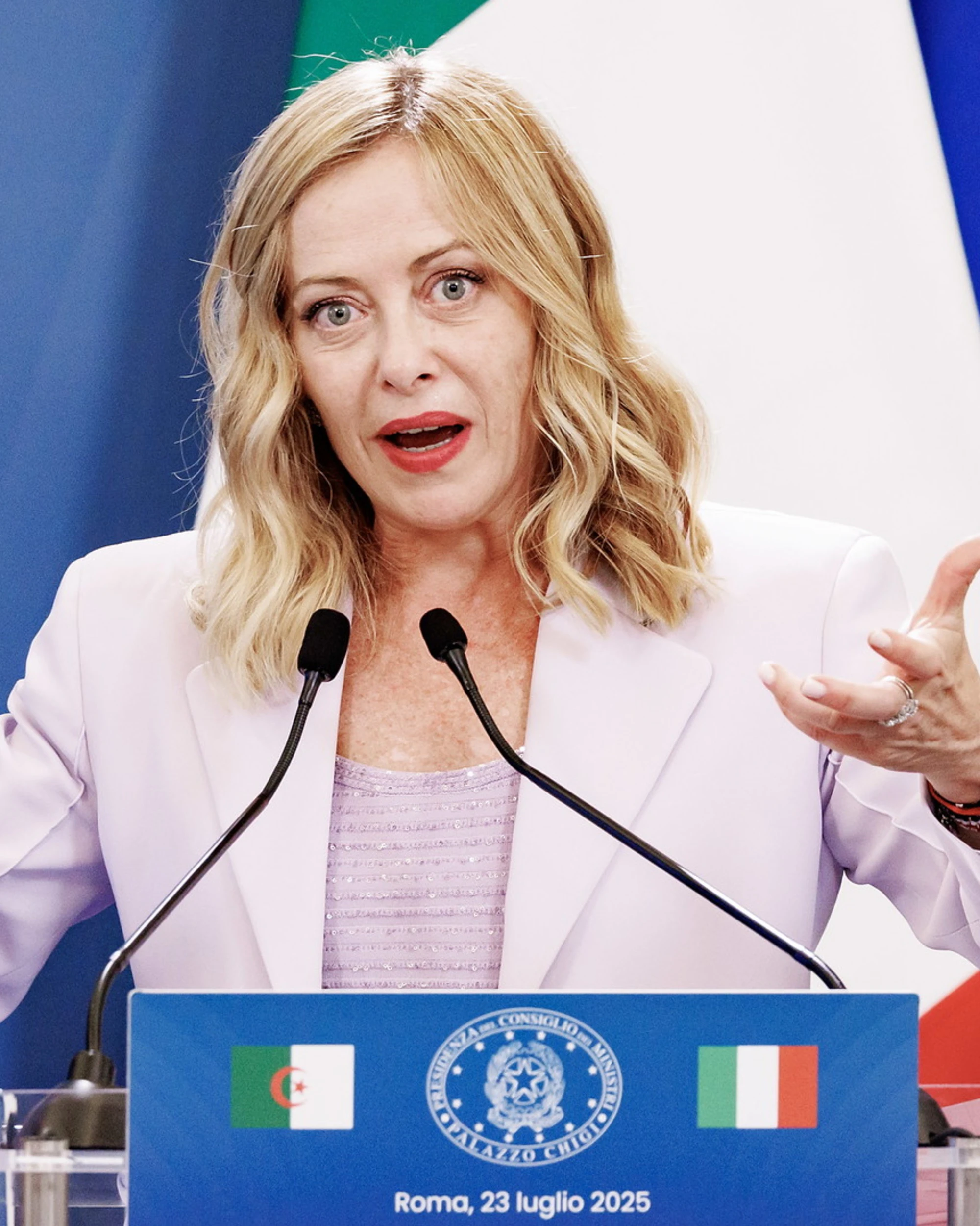 Giorgia Meloni, il retroscena: lodata all'estero perché tiene unito l'Occidente
