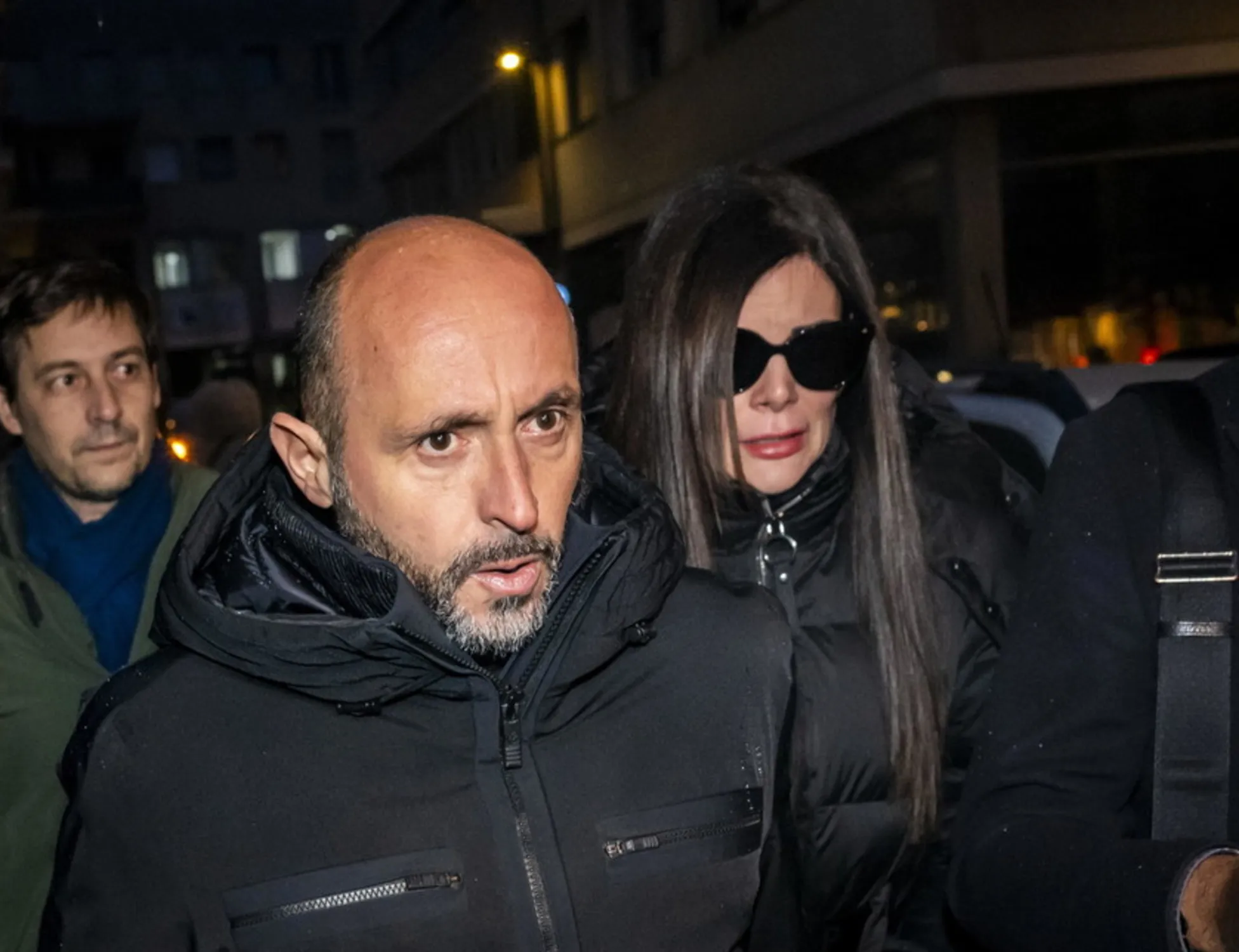 Leggi l'articolo: Crans, Moretti già fuori: ecco chi ha pagato la cauzione