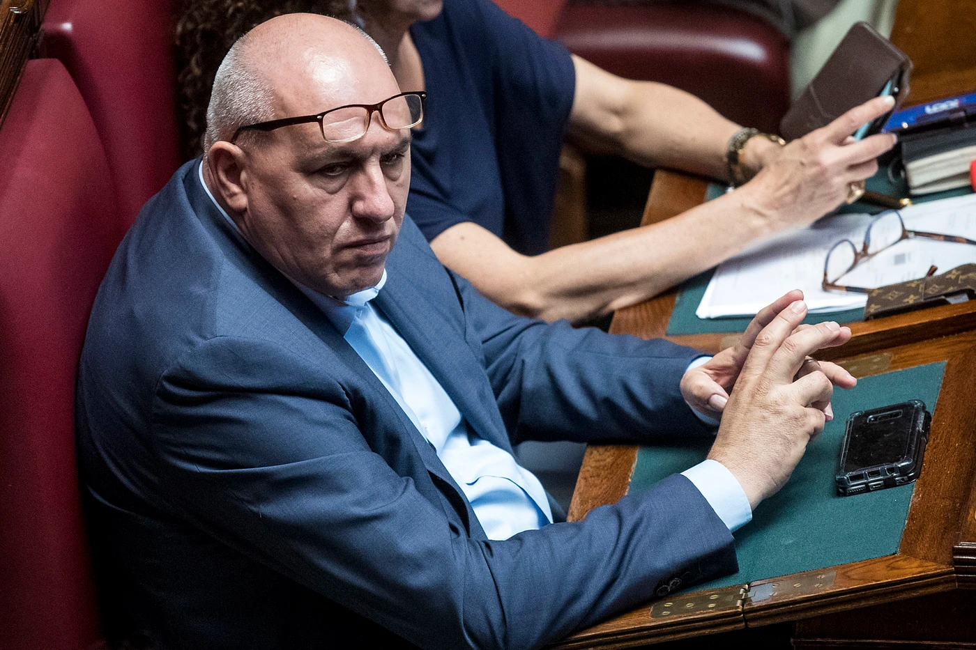 Guido Crosetto smentisce l'articolo di Augusto Minzolini: "Alla tua età lo fai ancora?"