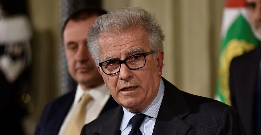 Matteo Renzi, furia Pd per le dimissioni rinviate a dopo formazione del governo